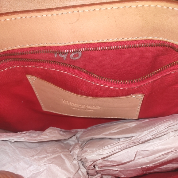 Dooney and Bourke purse - Picture 3 of 3